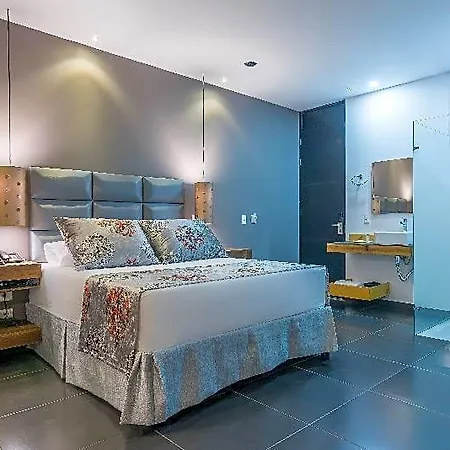 Dc Hotel 3*